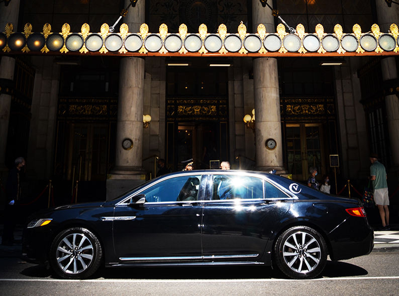 Book Your Private Chauffeured Ride with Vitesse Worldwide